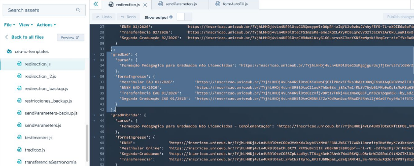 Design Manager do HubSpot com o arquivo redirection.js aberto e blocos de links organizados por curso e forma de ingresso